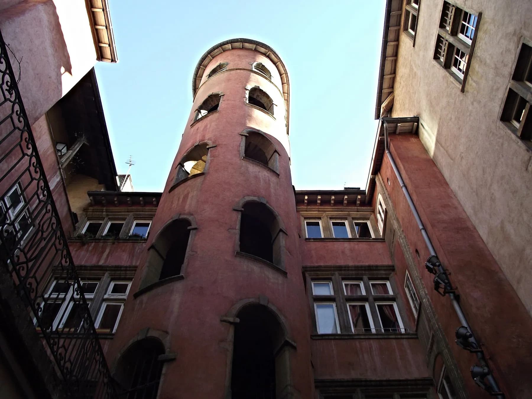 Traboule Renaissance de la rue du Bœuf dans le Vieux-Lyon