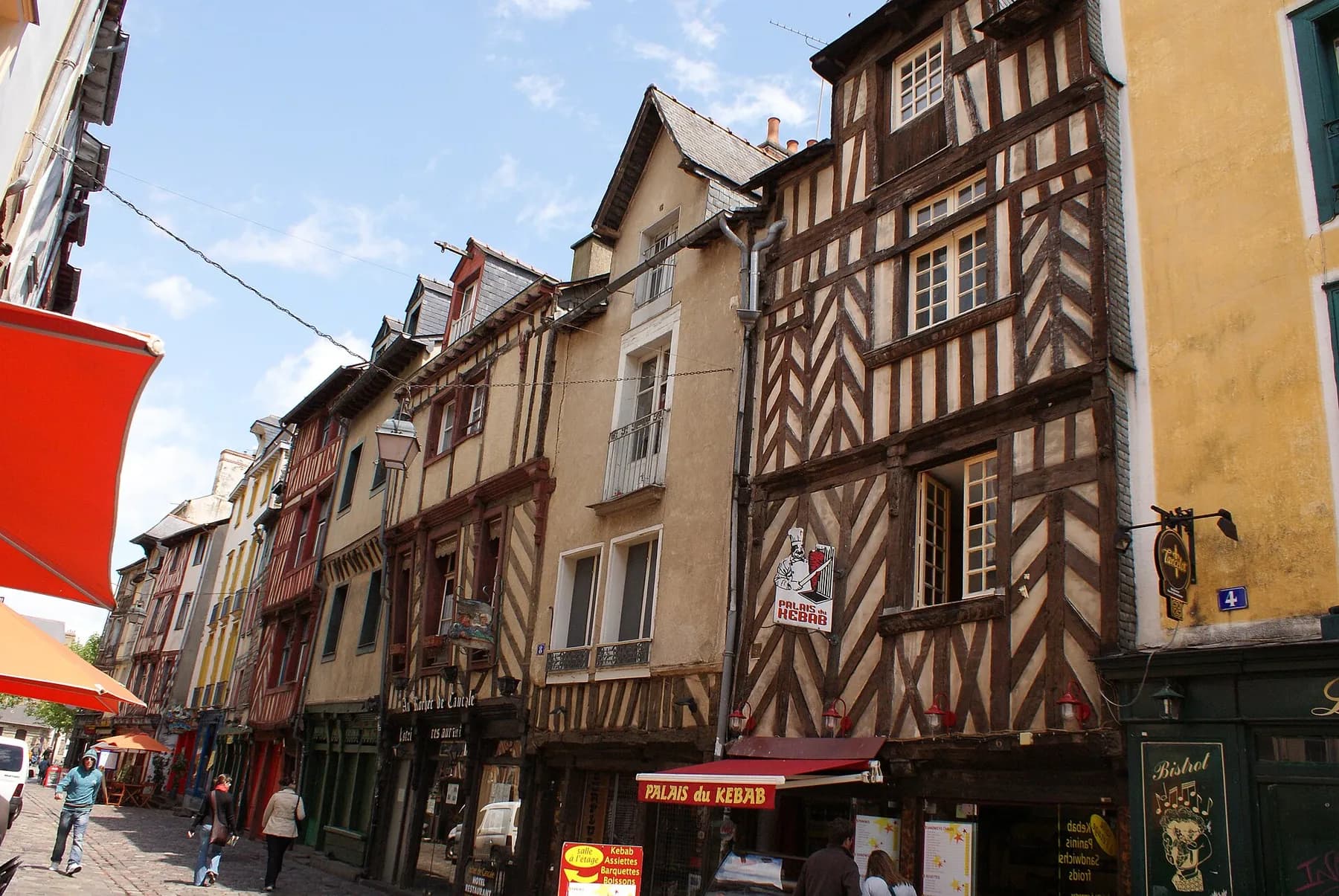 Maisons à colombages de la rue Saint-Michel, la rue des bars rennaise
