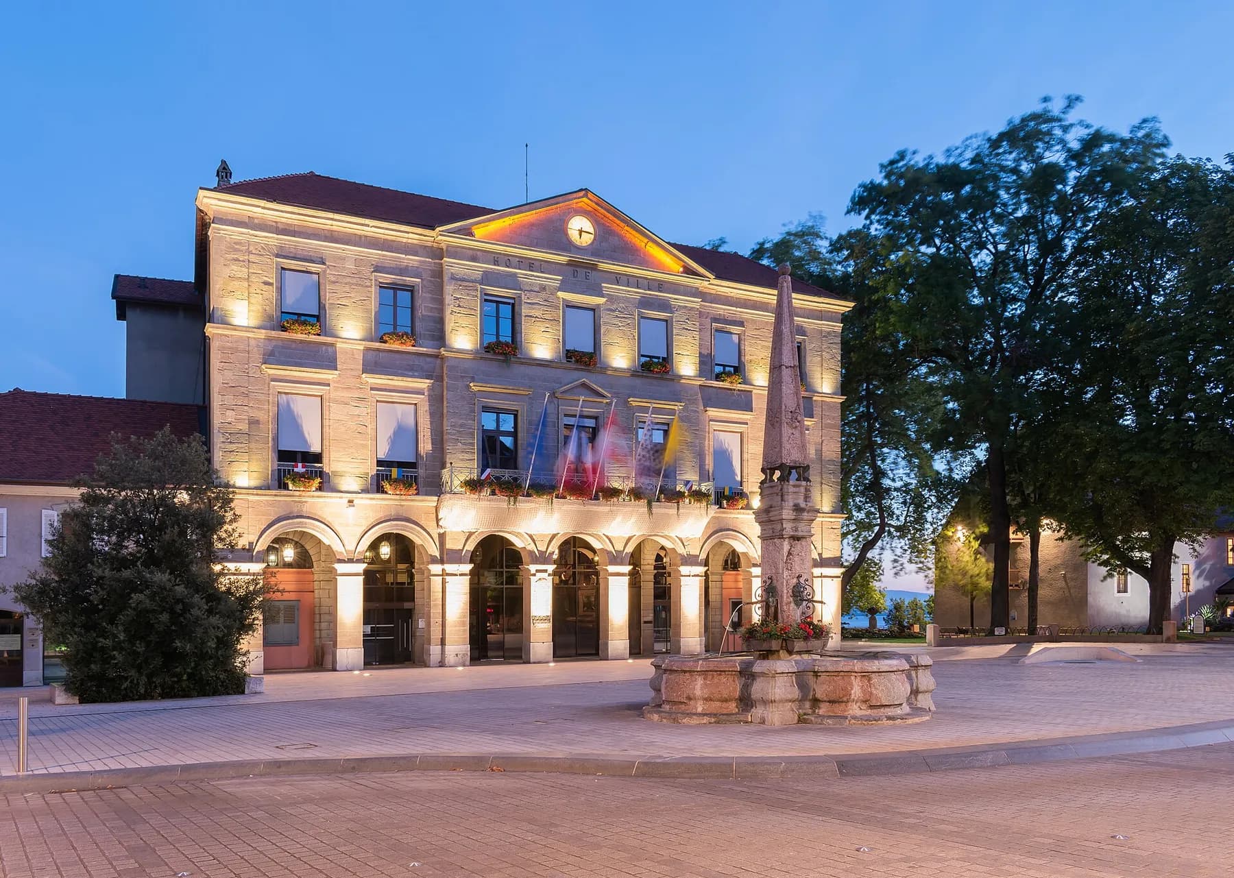 L'hôtel de ville de Thonon-les-Bains en centre-ville